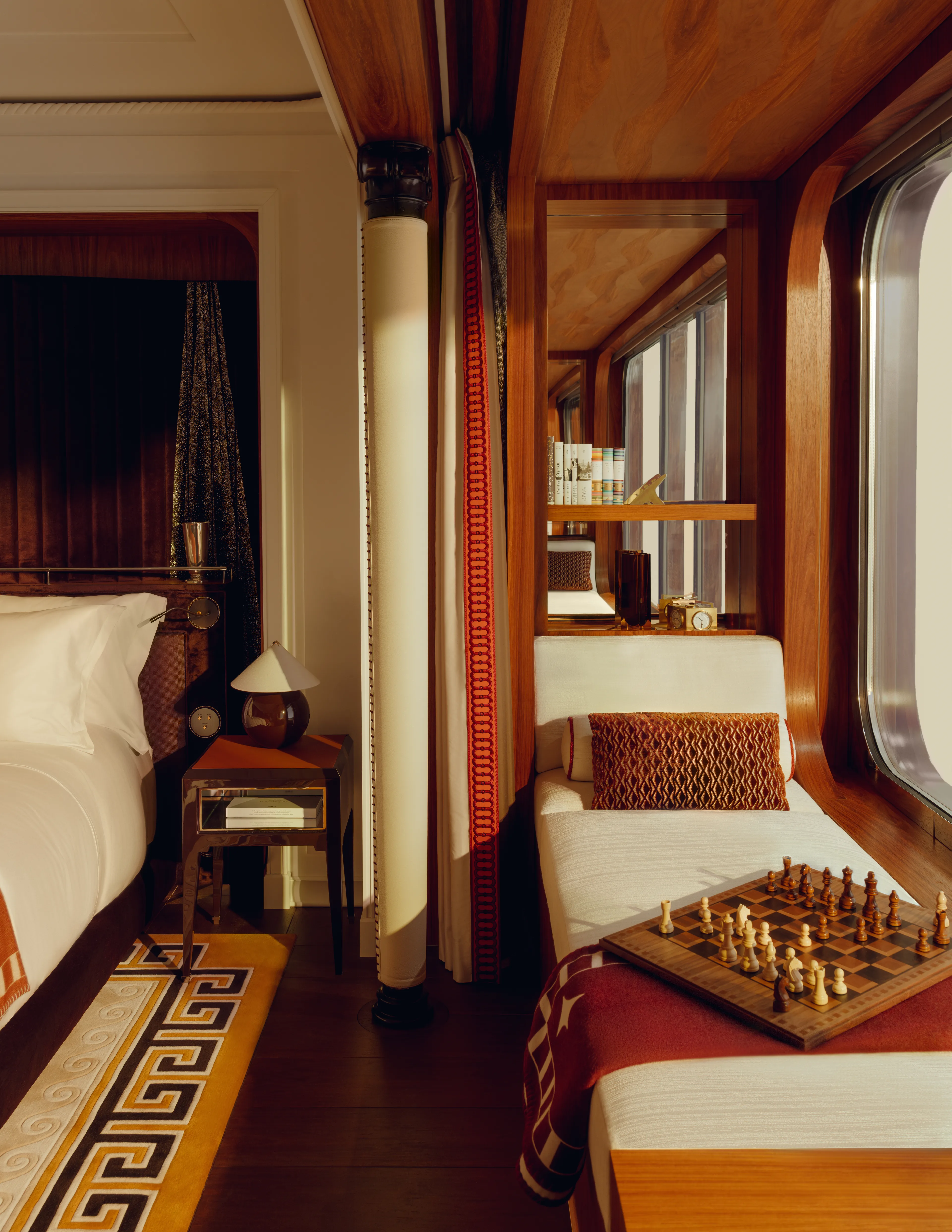 Luxury suite with Bay Window
